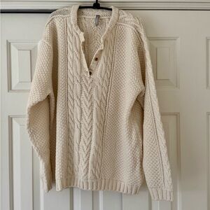 Hanna Andersson Men's button V-Neck  cable knit Sweater in Cream
